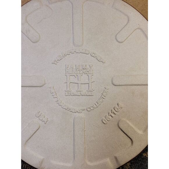 Pampered Chef Cranberry Deep Dish Stoneware Baker - Picture 4 of 6